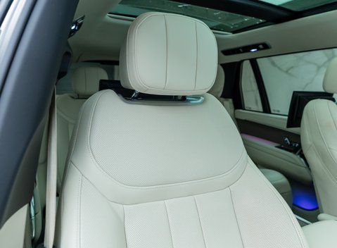 Land Rover Range Rover P530 FIRST EDITION LWB 15