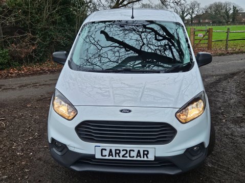 Ford Transit Courier TREND TDCI 11