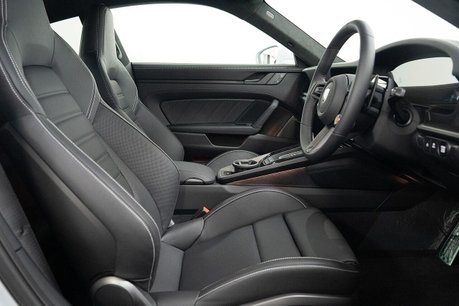 Porsche 911 3.6 T-Hybrid Turbo S Coupe 2dr Petrol Hybrid PDK 4WD Euro 6 (s/s) (711 ps) 4