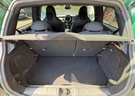 Mini Hatch Cooper 1.5 Sport Comfort / Navigation 3 door - SAT NAV - JCW STYLING 8