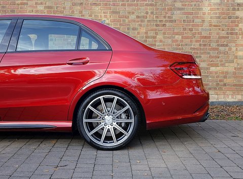 Mercedes-Benz E Class AMG 16