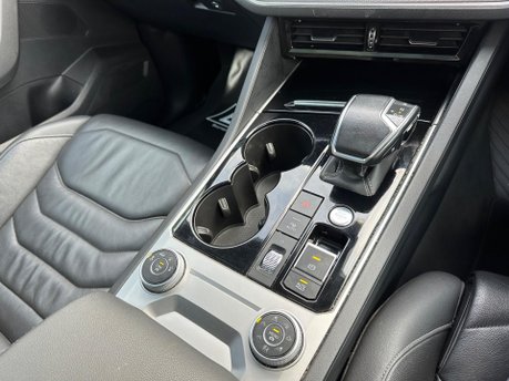 Volkswagen Touareg 3.0 TSI V6 Black Edition Tiptronic 4Motion Euro 6 (s/s) 5dr 