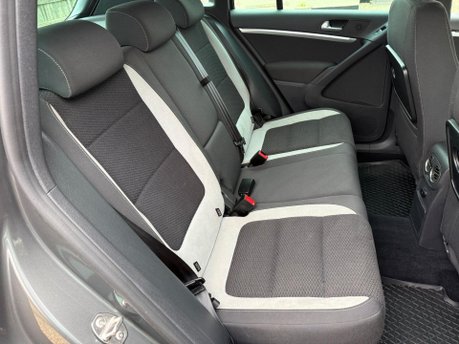 Volkswagen Tiguan 2.0 TDI BlueMotion Tech R-Line 4WD Euro 5 (s/s) 5dr 20