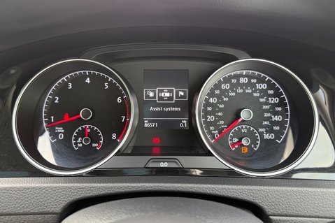 Volkswagen Golf GT EDITION TSI ACT BMT -£35 ROAD TAX -PANORAMIC SUNROOF -10 SERVICES 38