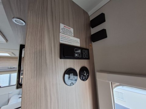 Elddis Sunseeker 196 9