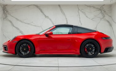 Porsche 911 Targa 4 GTS (992) 7