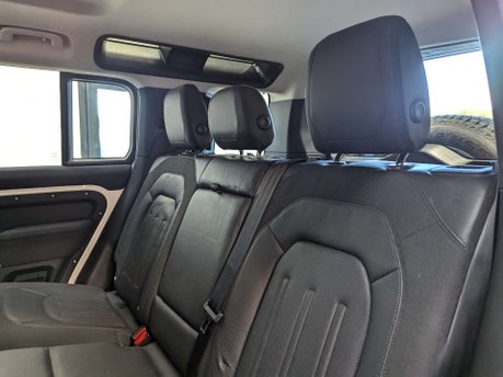 Land Rover Defender 2.0 Defender SE D Auto 4WD 5dr 67