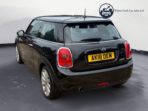 Mini Hatch 1.5 Cooper Euro 6 (s/s) 3dr 6