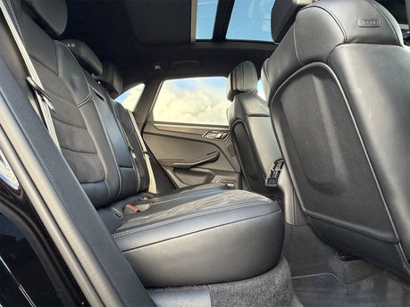 Porsche Macan GTS PDK 46