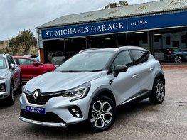 Renault Captur 1.6 Captur Techno E-Tech PHEV Auto 5dr 1