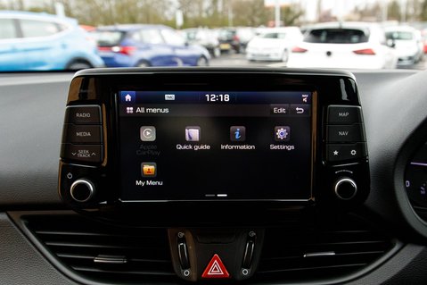 Hyundai i30 CRDI SE NAV 23