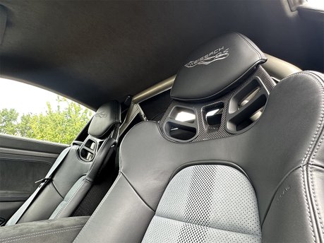 Porsche 718 CAYMAN GT4 RS PDK 64