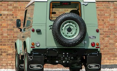 Land Rover Defender 90 Heritage Hard Top 3