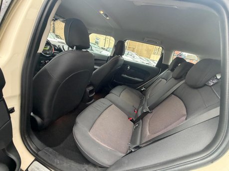 Mini Clubman COOPER 13