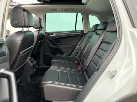 Volkswagen Tiguan 2.0 Tiguan SEL TDI BlueMotion Technology 4Motion Semi-Auto 4WD 5dr 60