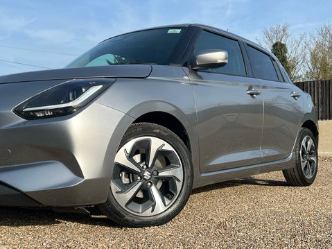 Suzuki Swift ULTRA 15