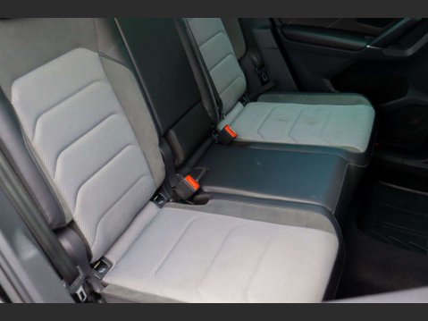 Volkswagen Tiguan 2.0 TDI BlueMotion Tech R-Line SUV 5dr Diesel DSG 4Motion Euro 6 (s/s) (190 15