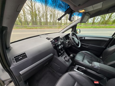 Vauxhall Zafira ELITE CDTI 17