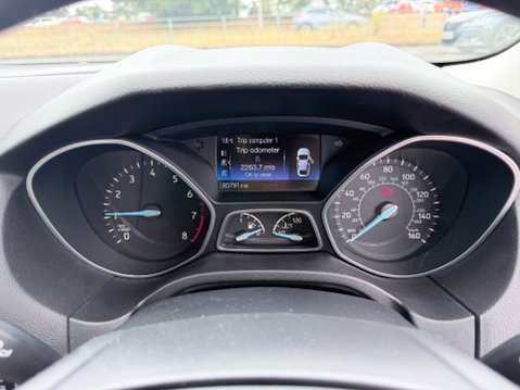 Ford Focus 1.0 TITANIUM [SAT NAV] 23
