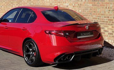 Alfa Romeo Giulia Quadrifoglio 9