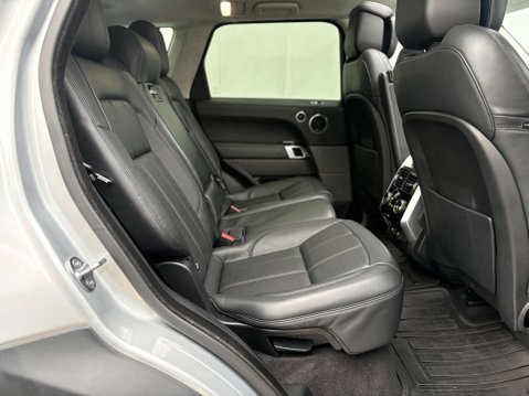Land Rover Range Rover Sport 3.0 Range Rover Sport Autobiography Dynamic SDV6 Auto 4WD 5dr 22