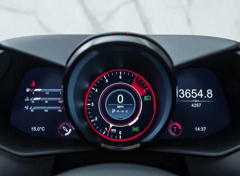 Aston Martin V8 Vantage ROADSTER 23