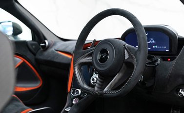 McLaren 765LT V8 SSG 6