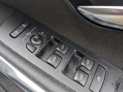 Volvo V40 D2 CROSS COUNTRY SE 23