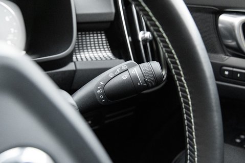 Volvo XC40 T4 R-DESIGN PRO 18