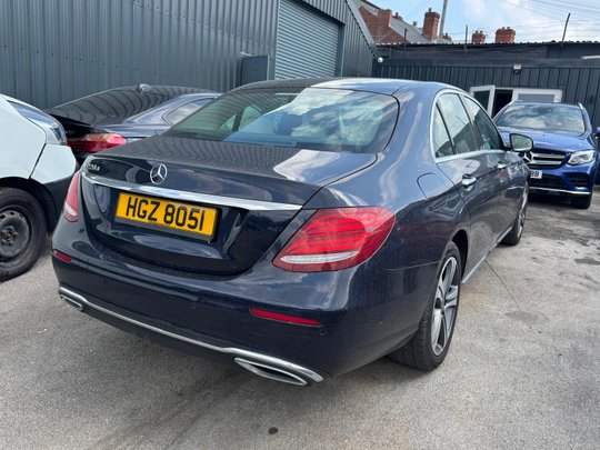 Mercedes-Benz E Class 2.0 E 220 D SE PREMIUM