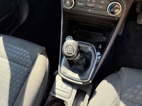 Ford Fiesta 1.0T EcoBoost Zetec Euro 6 (s/s) 5dr 22