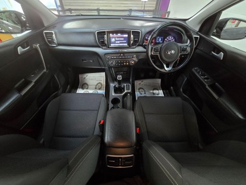 Kia Sportage 1.7 CRDi 2 Euro 6 (s/s) 5dr 3
