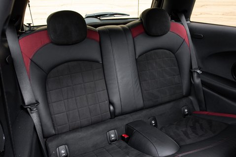 Mini Cooper Hatchback 1.5 Cooper Sport II 3dr 31