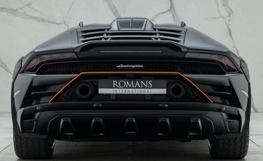 Lamborghini Huracan STERRATO 8