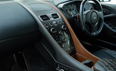Aston Martin Vanquish S Ultimate 16