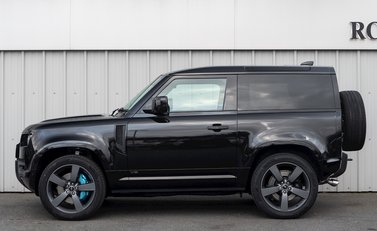 Land Rover Defender 90 V8 2