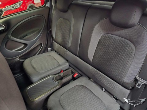 Smart Forfour 17.6kWh Premium Auto 5dr (22kW Charger) 24