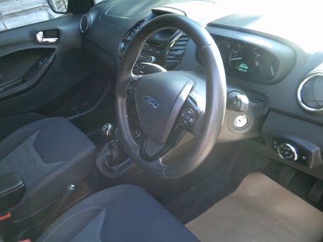Ford Ka+ ZETEC ONLY 32,000 MILES FROM NEW 3