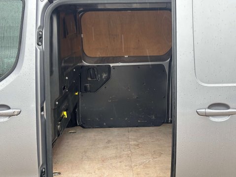 Vauxhall Vivaro 1.5 Vivaro 2900 Sportive S/S 13