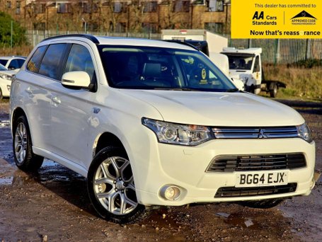 2014 2014 (64) Mitsubishi Outlander 2.0h 12kWh GX4h SUV 5dr Petrol Plug-in Hybrid CVT 4WD Euro 5 (s/s) (200 ps) photo