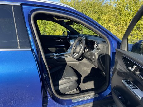 Mercedes-Benz GLC GLC 300D 4M MHEV AMG Line Premium Auto Diesel MEMORY SEATS/360 CAM/SAT NAV 6