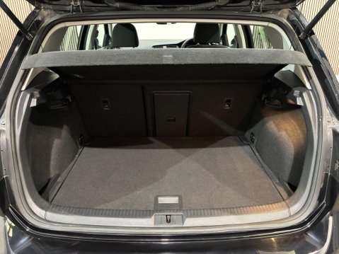 Volkswagen Golf 1.0 TSI BlueMotion Tech SE Nav Euro 6 (s/s) 5dr 42