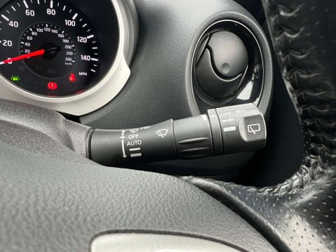 Nissan Juke 1.5 Juke Tekna dCi 5dr *NATIONAL DELIVERY* 31