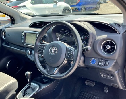Toyota Yaris VVT-I Y20 18