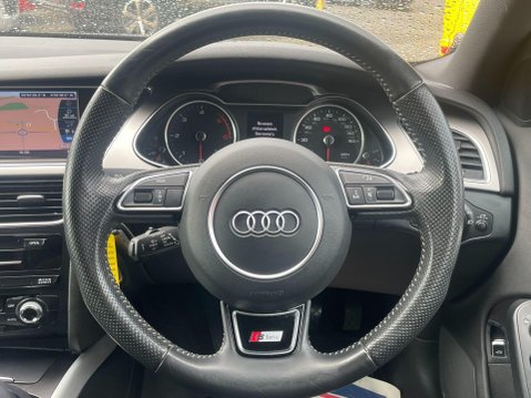 Audi A4 2.0 TDI S line Euro 5 (s/s) 5dr 29