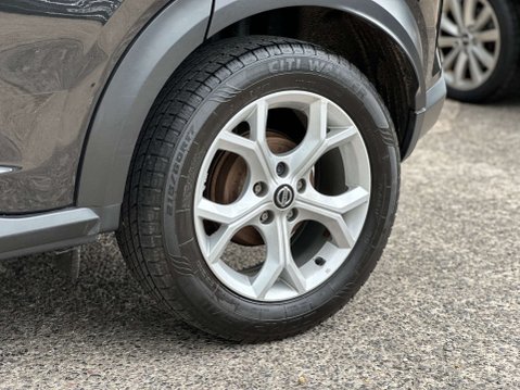 Nissan Juke 1.0 Juke Acenta DiG-T 5dr 27