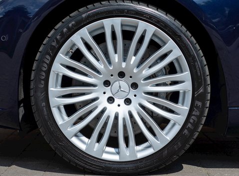 Mercedes-Benz M Class S600 10