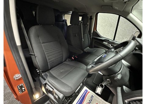 Ford Transit Custom 2.0 300 EcoBlue Limited Crew Van Double Cab 5dr Diesel Auto L1 H1 Euro 6 (s 15