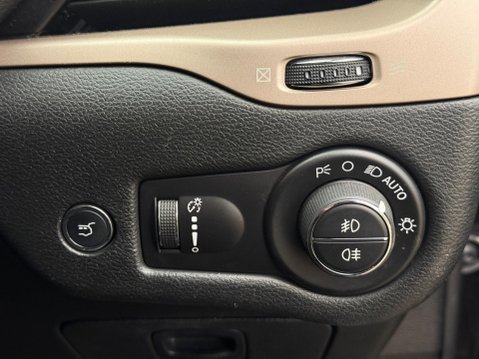 Jeep Cherokee 2.0 CRD Limited 4WD Euro 5 (s/s) 5dr 84