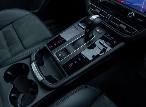 Porsche Macan GTS 25